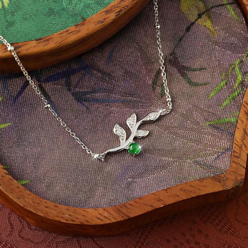 Pulsera de hoja de jade de alta calidad natural S925 con incrustaciones de plata esterlina fresca y dulce, joyería explosiva de todo fósforo de moda