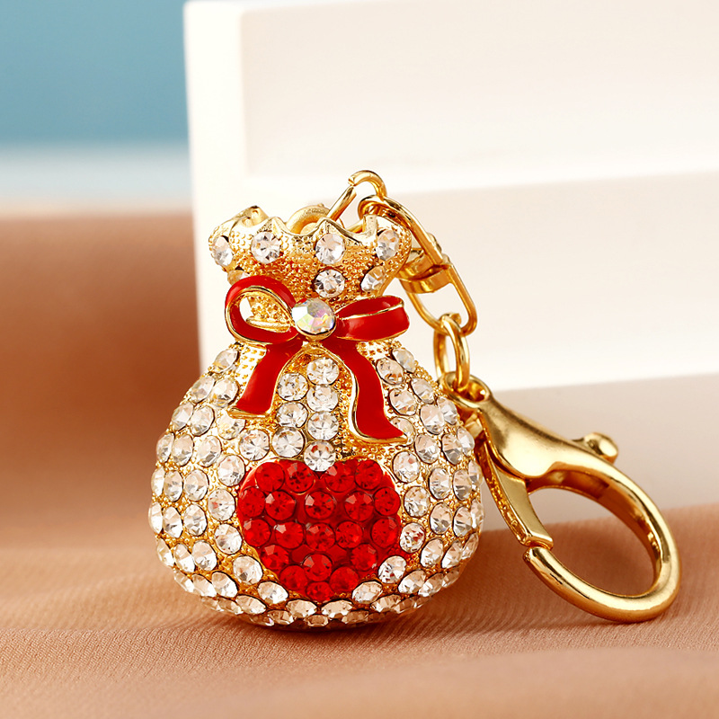 Diamond Embellished Heart Shaped Keyring For Handbags And Keys_voghion.com