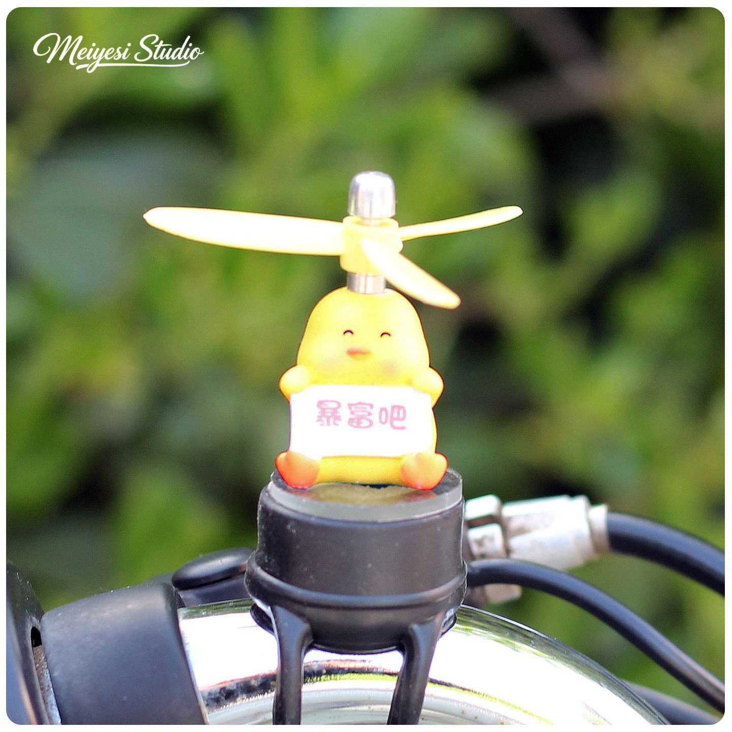 Cariñosa muñeca de dibujos animados accesorios de decoración de automóviles eléctricos accesorios de motocicleta de batería de bicicleta manija de decoración
