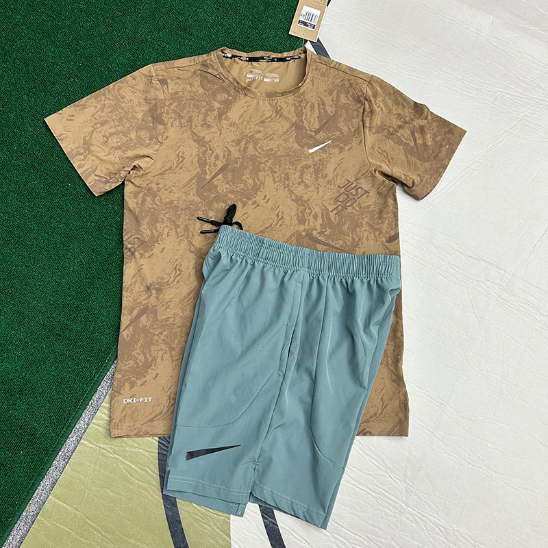 Pantalones cortos de secado rápido de verano set de mangas cortas de hielo transpirable deportivo ocio transpirable acondicionamiento físico relajado correr cuatro puntos de comercio exterior