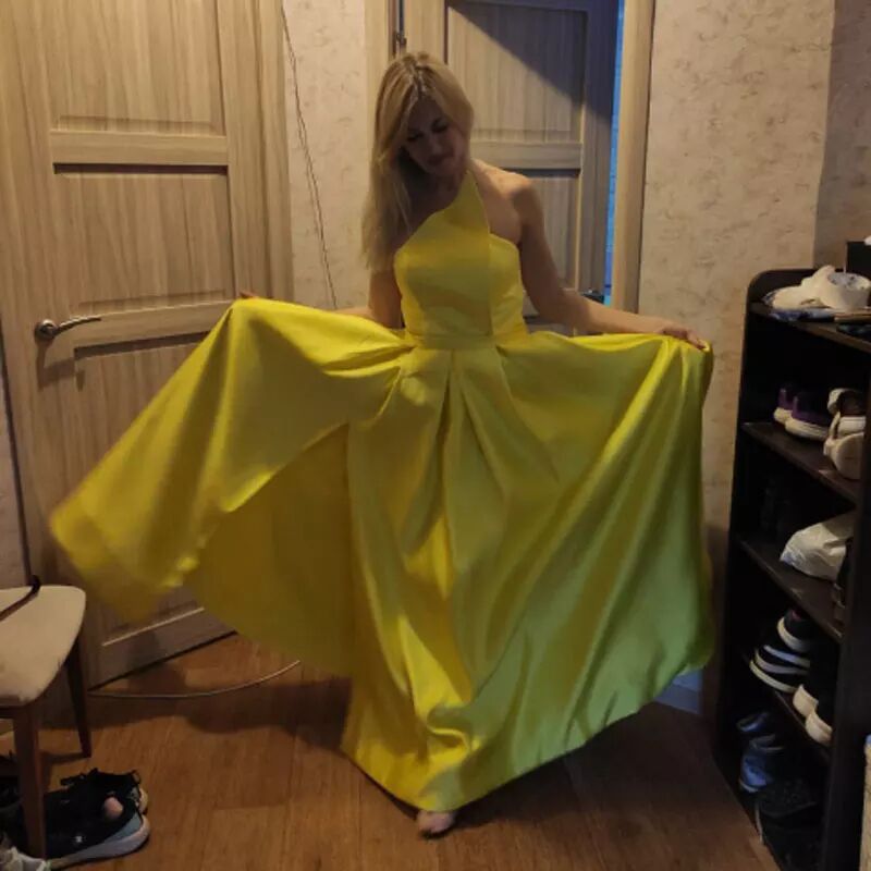 Vestido de Noche para Mujer, Estilo Europeo y Americano, Nuevo, Sin Mangas, Sencillo, de Satén, para Banquete, de Amazon y AliExpress