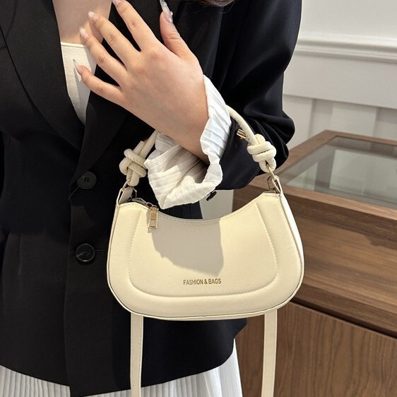 Trendy Solid Color Small Square Bag 2025 Retro New Korean Version Single Shoulder Crossbody Handbag Women's Bag Cross-Border Hot Trendy Solid Color Small Square Bag 2025 Retro New Korean Version Single Shoulder Crossbody Handbag Women's Bag Cross-Border Hot