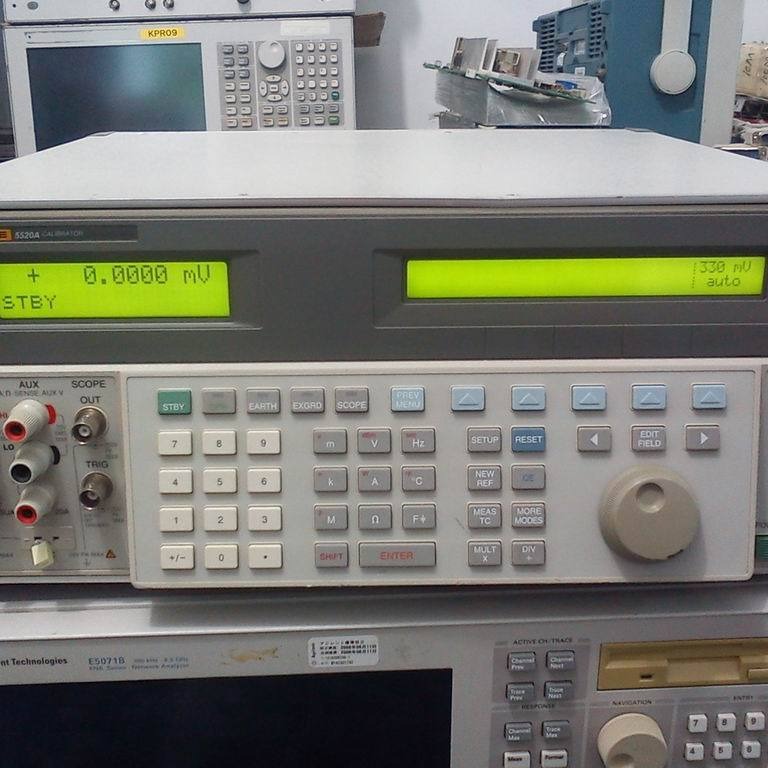 长期回收 万用表校准仪福禄克5520A FLUKE5520A