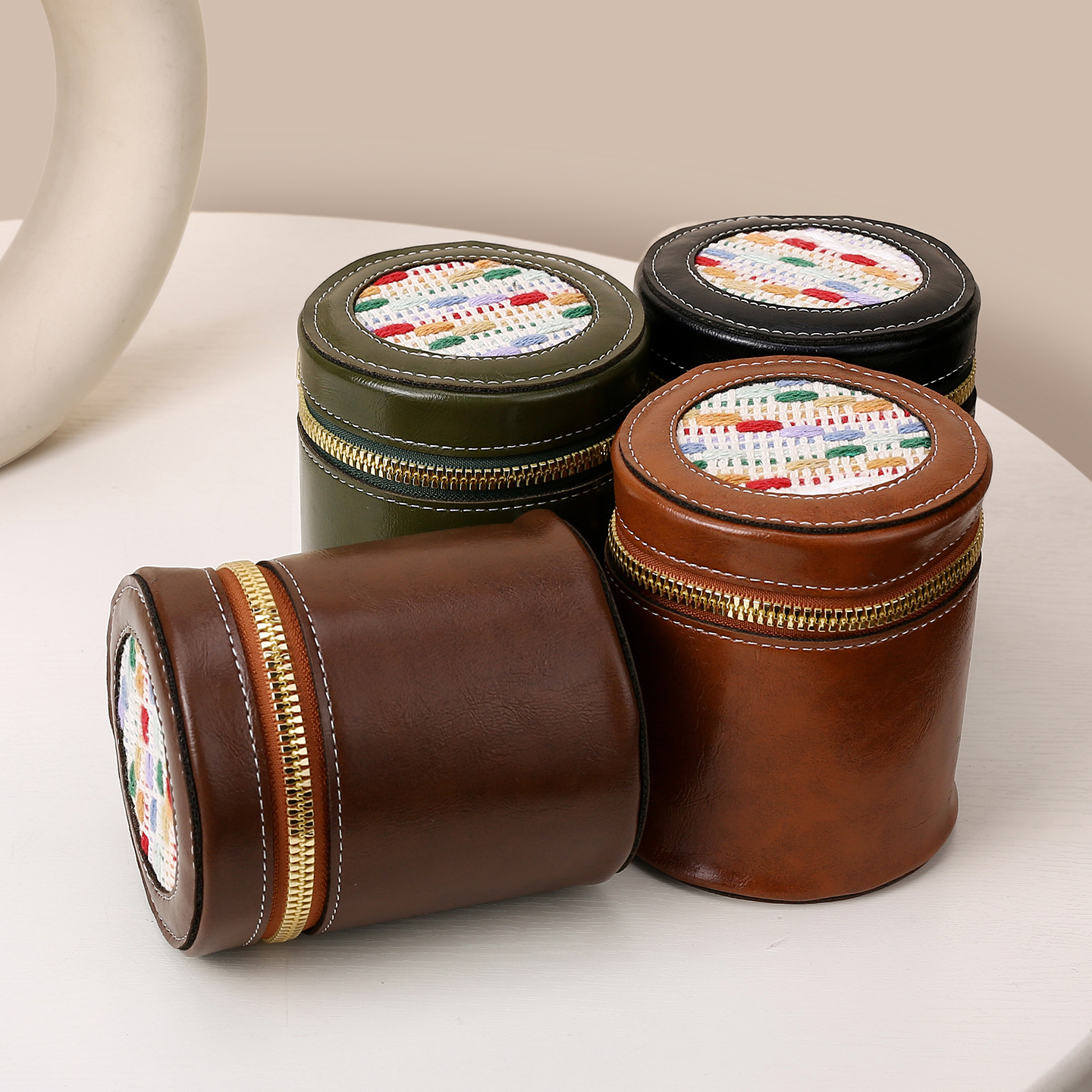 Bolsa de maquillaje de cuero retrógrado, bolso de cambio de lápiz labial, bolso de viaje portátil, barril de almacenamiento personalizado, mini bolso de cambio redondo