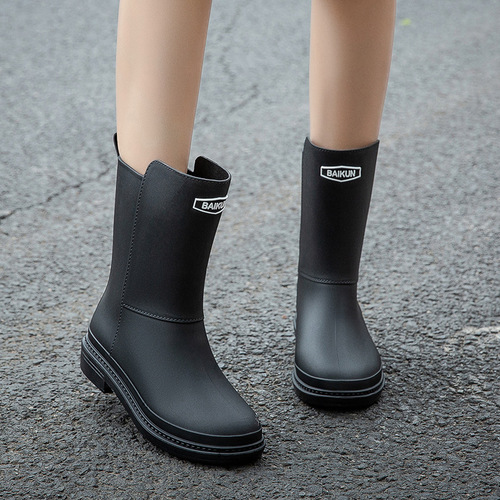 Fashionable Ladies Rain Boots Kitchen Shoes Car Washing Shoes Waterproof Shoes Water Boots Adult Work Safety Shoes Rain Boots with Fleece Warmth Wholesale