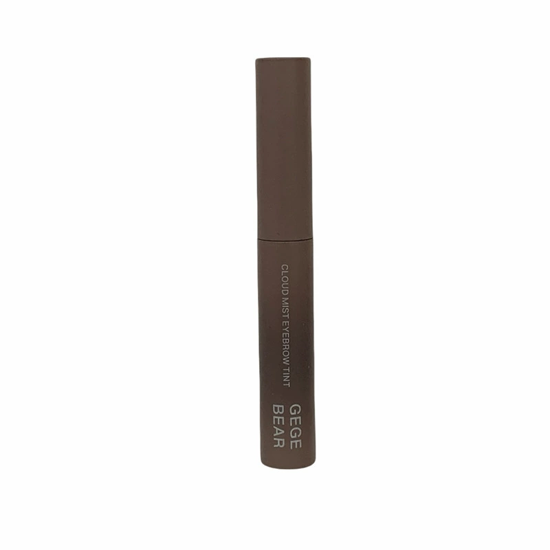 Крем Gege bear Cloudy Eyebrow имеет низкую насыщенность, делает корни отчетливыми и не смазывается. Легко использовать начинающим.