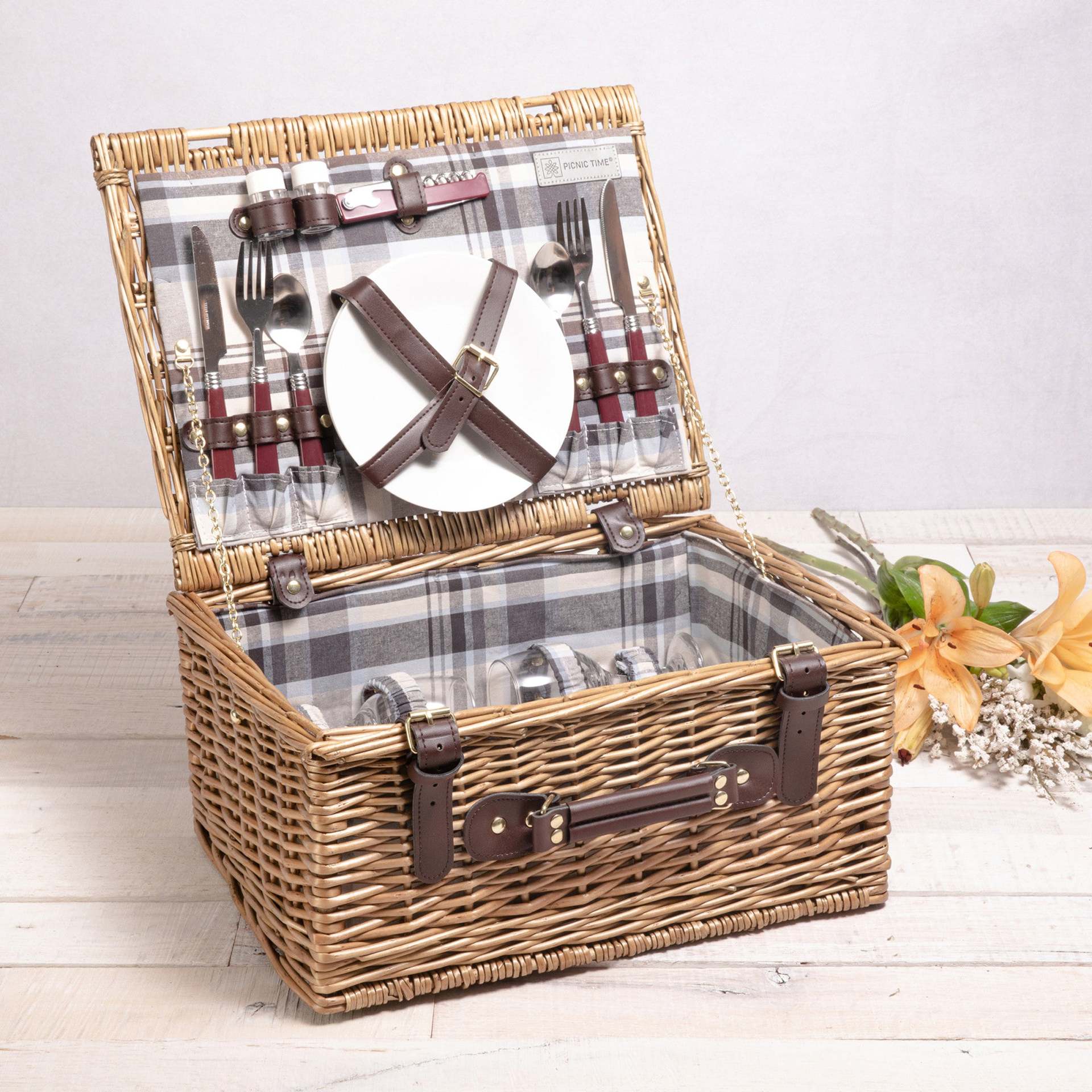 Cesta de picnic de ratán personalizada de comercio exterior Cesta de almacenamiento de vino tinto Cesta de regalo con vajilla Cesta de frutas Cesta de mano de mimbre americana