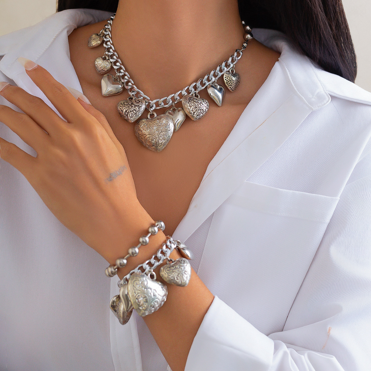 Rétro Style Classique Métal Forme De Cœur Femmes Ensemble De Bijoux display picture 14