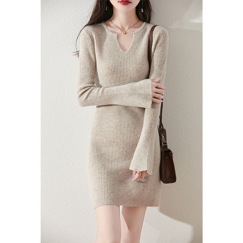 纯羊毛衫修身连衣裙女士中长款修身显瘦v领喇叭袖毛衣包臀裙内搭