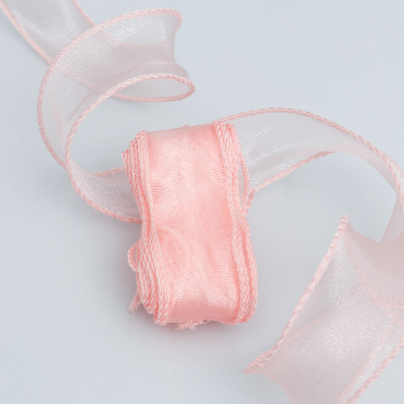 Fábrica en stock Venta caliente 4cm hilado curvado con flores material de embalaje de regalo con cinta de flores elegante hilo de cola de pescado