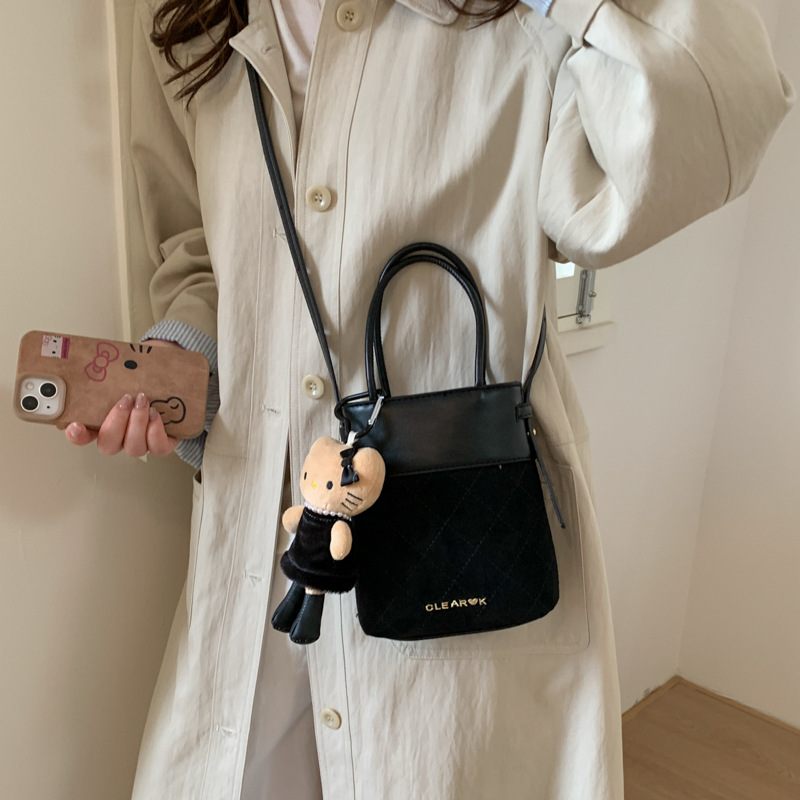 Bolsa de mano transfronteriza de diamante universal bolso de cubo de agua mujer otoño y invierno 2025 nuevo estilo de alta calidad bolso de hombro bolso de viaje