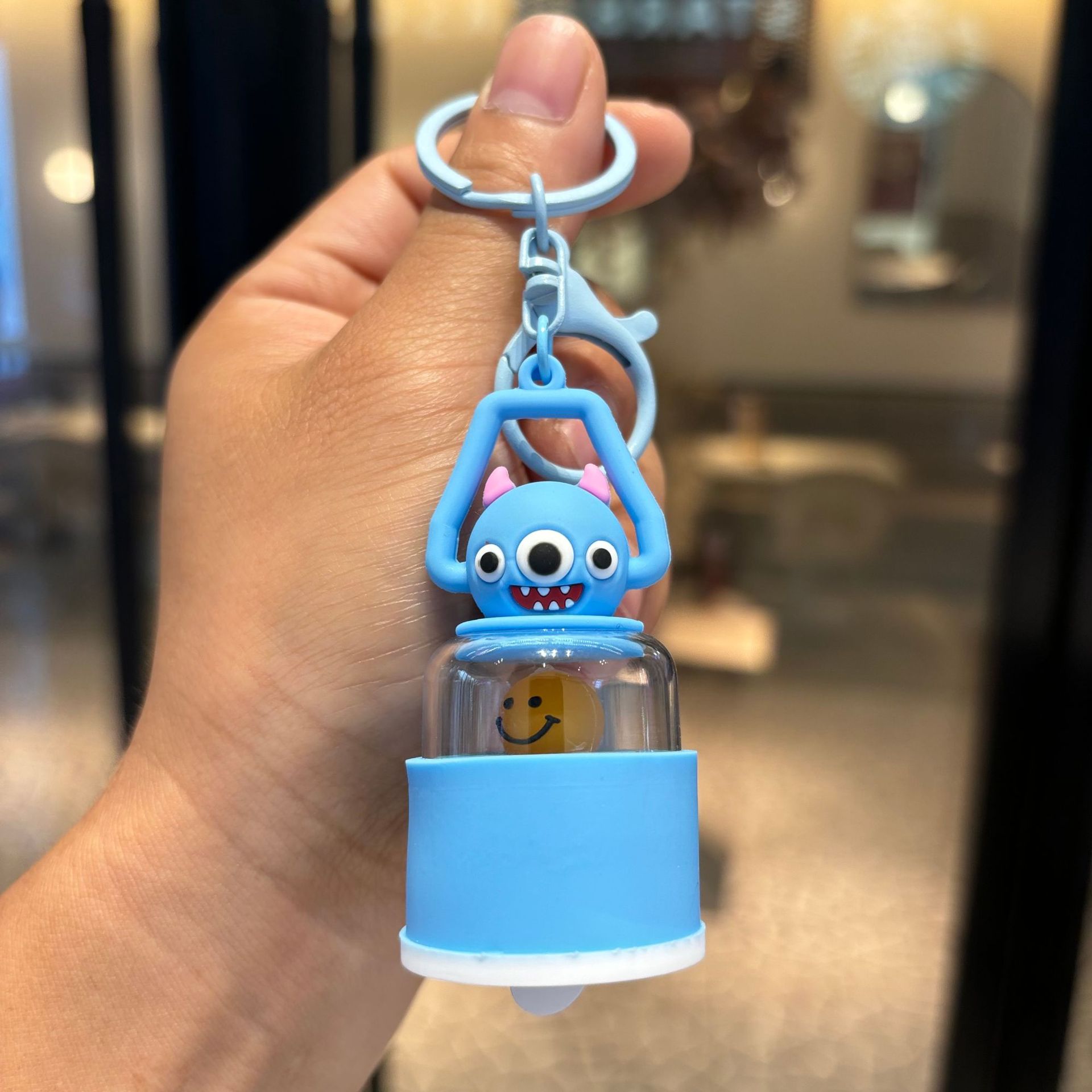 Transfronterizo Kapibara iluminación llavero Kullomi llavero muñeca pequeño beaver colgante colgante