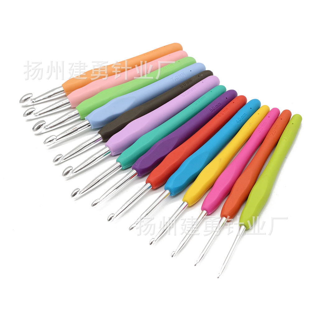 供应多规格TPR彩色钩针硅胶手柄氧化铝DIY手工编织工具尺寸齐全