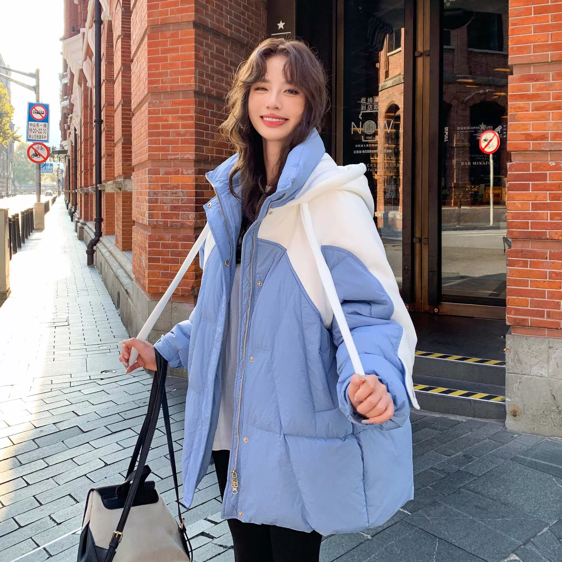 Толстая сестра увеличивает пуховик большого размера 2024 новая корейская версия утолщенной средней и длинной куртки 2434