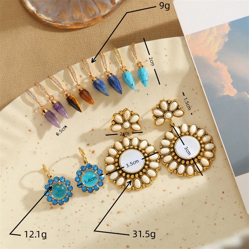 Acrylic retro earrings with zircon