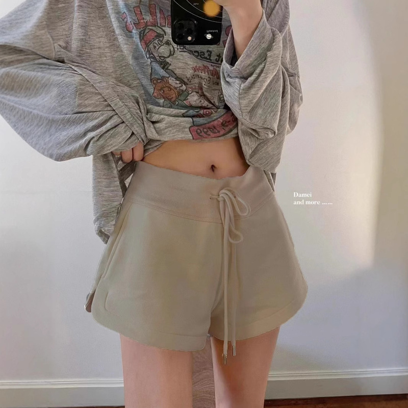 American Street Hot Girl Drawstring Sports Shorts Hot Pants Women 2025 High Waist Sports Casual Shorts Slim Straight-Leg Pants American Street Hot Girl Drawstring Sports Shorts Hot Pants Women 2025 High Waist Sports Casual Shorts Slim Straight-Leg Pants