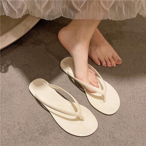 2026 Spring and Summer Crystal Fashion Versatile French Thick-soled Flip-Flops for Outerwear Jelly Flip-Flops Flat Heel Slippers