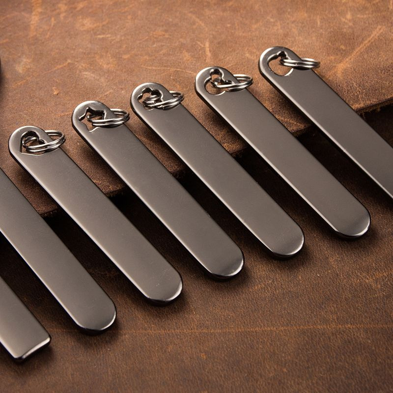 [Tarjeta de letras] Número de letras anti-perdido personalizado llavero de marca anillo de cadena de coche personalizado creativo adornos de pareja