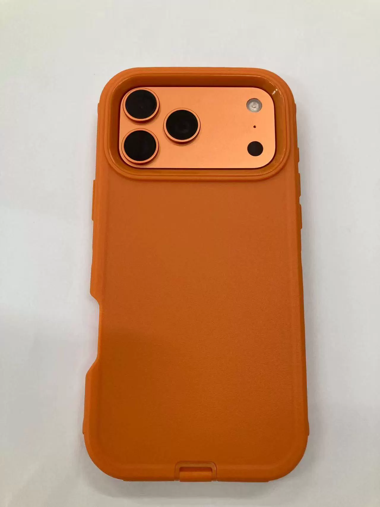 Protective Phone Case Neutral for iPhone 15 Plus, polycarbonate + TPE, dust‑water‑shock protection