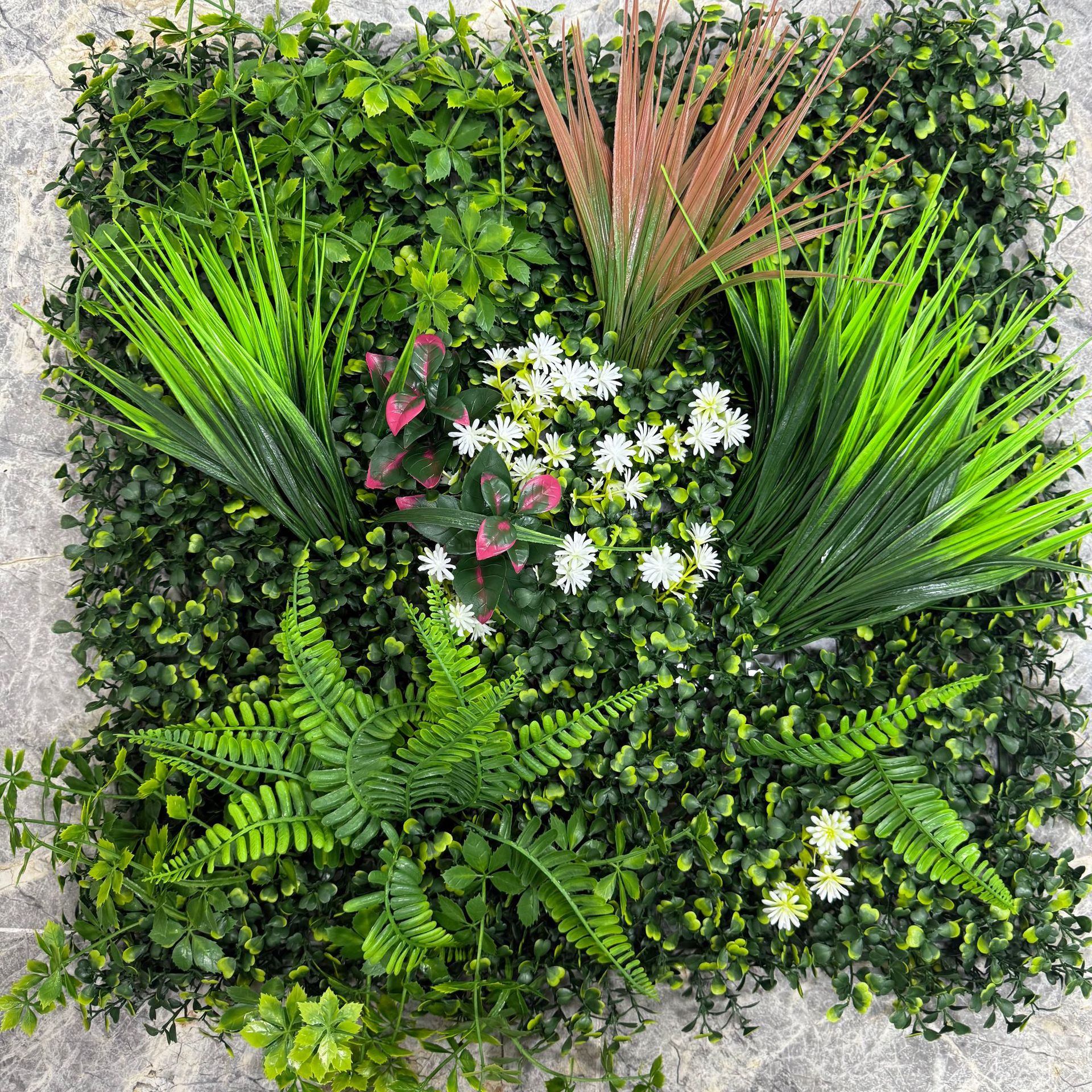 Flor artificial creativa Pared de césped decorativo interior planta verde techo artificial pared de fondo fábrica al por mayor Pared de Planta artificial
