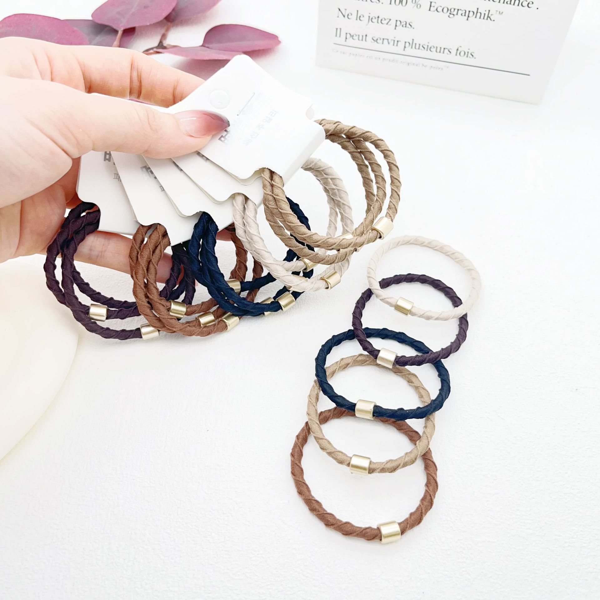Dongdaemun estilo coreano hilo colorido accesorios para el cabello cuerda de pelo asequible banda de pelo de alta elasticidad de tres paquetes de banda de goma de dos yuanes tienda al por mayor image 6