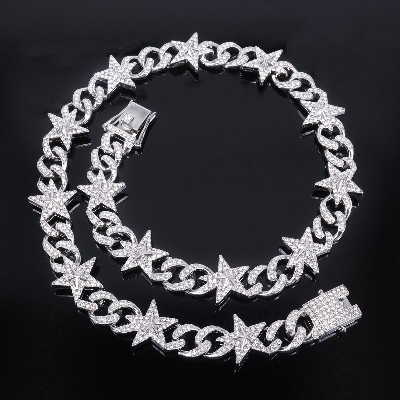 Europe Amérique du Nord Vente flash Collier homme étoile à cinq branches en alliage de diamants, haut de gamme et original, style transfrontalier_voghion.com