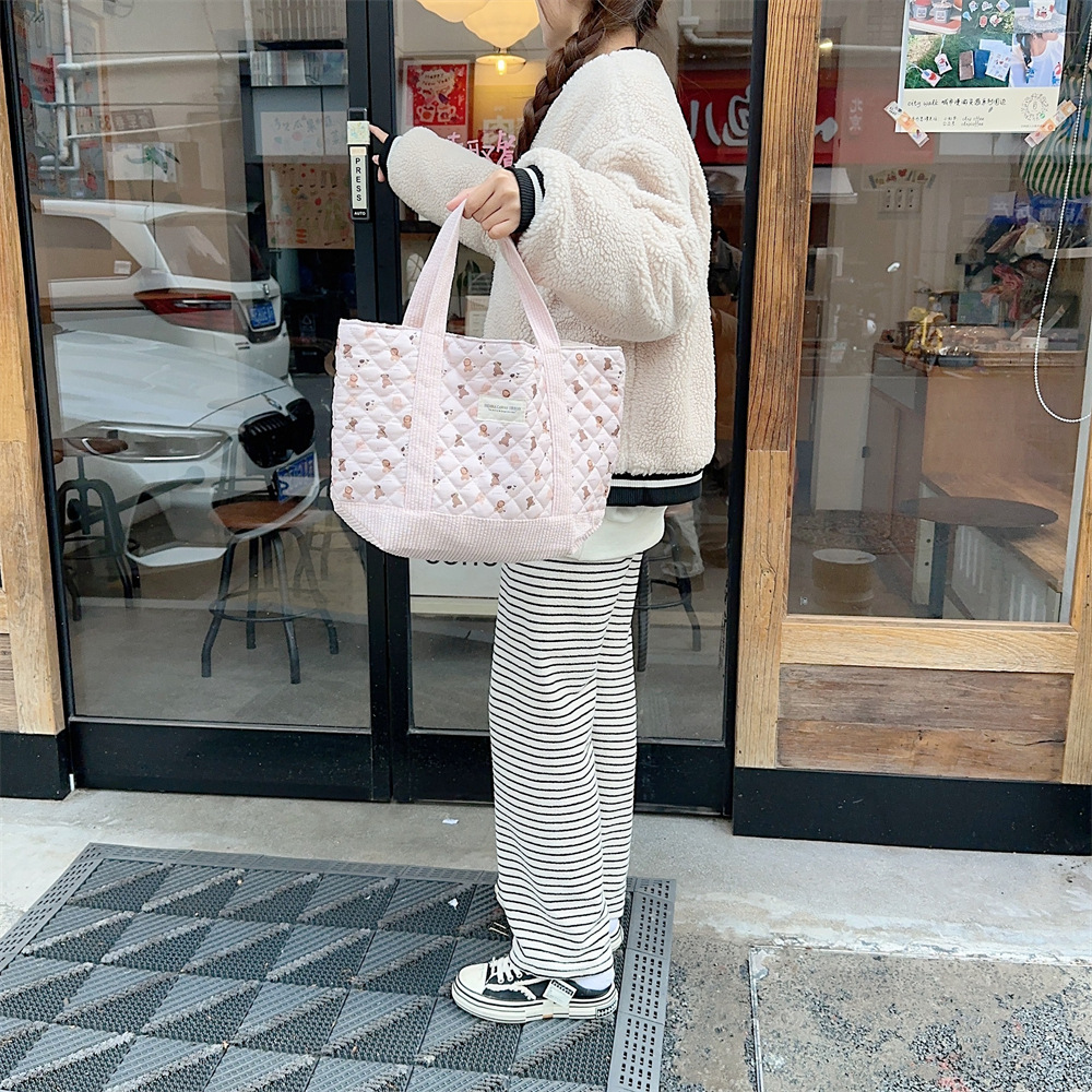 310263 Cute Handbag for Women 2023 Mommy Bag, Bento Bag, Large Capacity quilted cotton-padded hand-held Commuter bag undefined