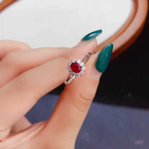S925 silver ring with aged ruby, stylish and versatile for everyday wear, wholesale colored gemstone jewelry