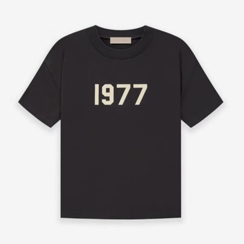 【PACSUN】FOG Short-Sleeve T-Shirt 1977 Flocked Print ESSENTIALS Trendy Brand T-Shirt Cross-Border Bestseller 【PACSUN】FOG Short-Sleeve T-Shirt 1977 Flocked Print ESSENTIALS Trendy Brand T-Shirt Cross-Border Bestseller