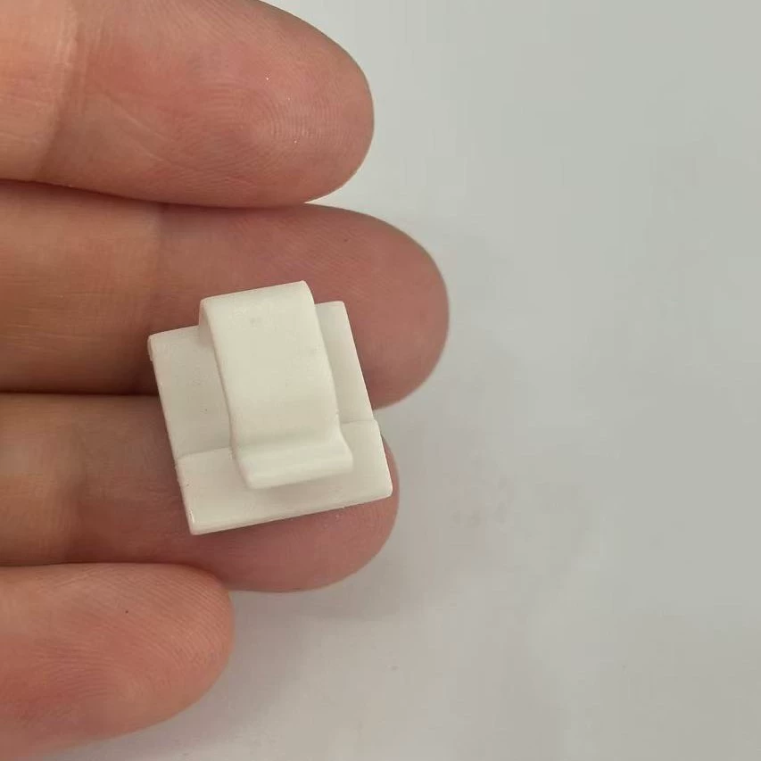 Черная кружева декоративная пряжка