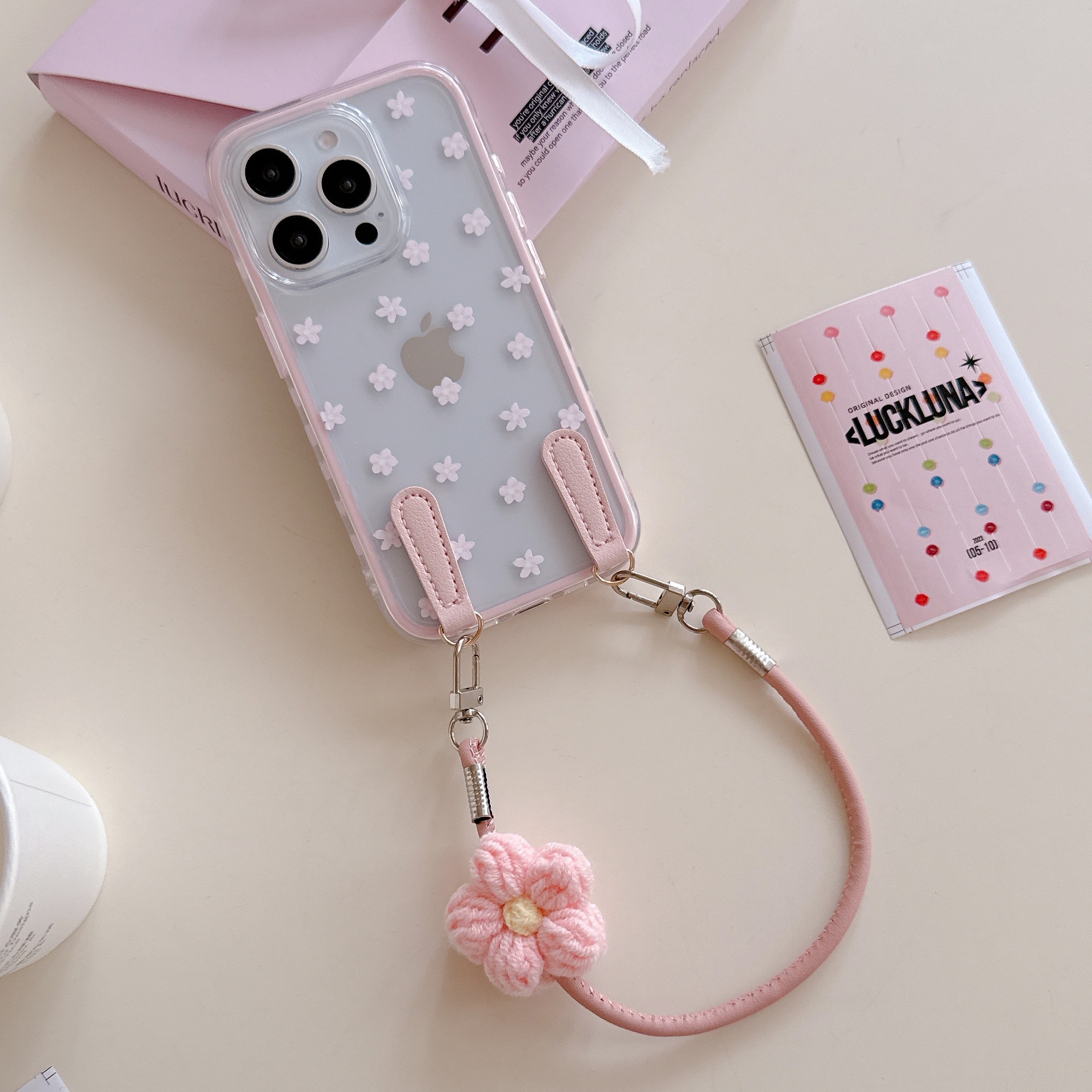 Ins coreanos flores frescas pequeñas con cordón iPhone16ProMax 14 Apple 15 funda para teléfono móvil 13 femenino 16P