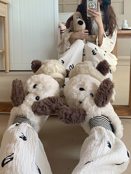 Cute winter non-slip keep warm women's slippers for pregnant