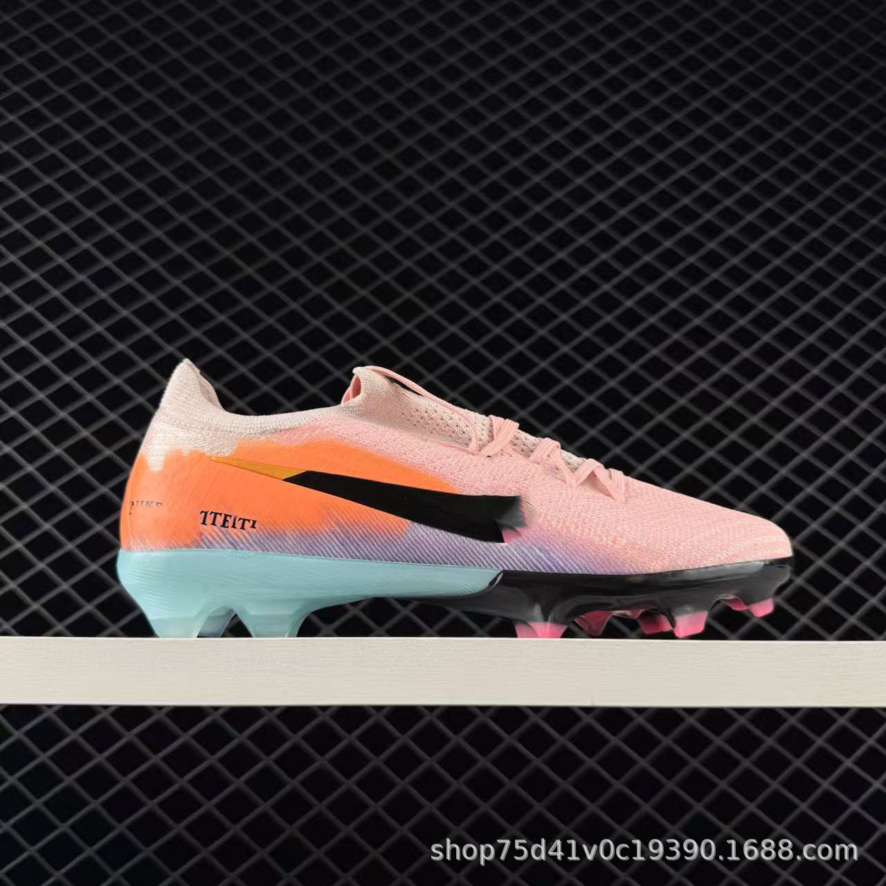 Putian comercio exterior Total 90 zapatos de fútbol cómodos y versátiles antideslizantes zapatos deportivos resistentes al desgaste zapatos de entrenamiento de moda para hombres y mujeres