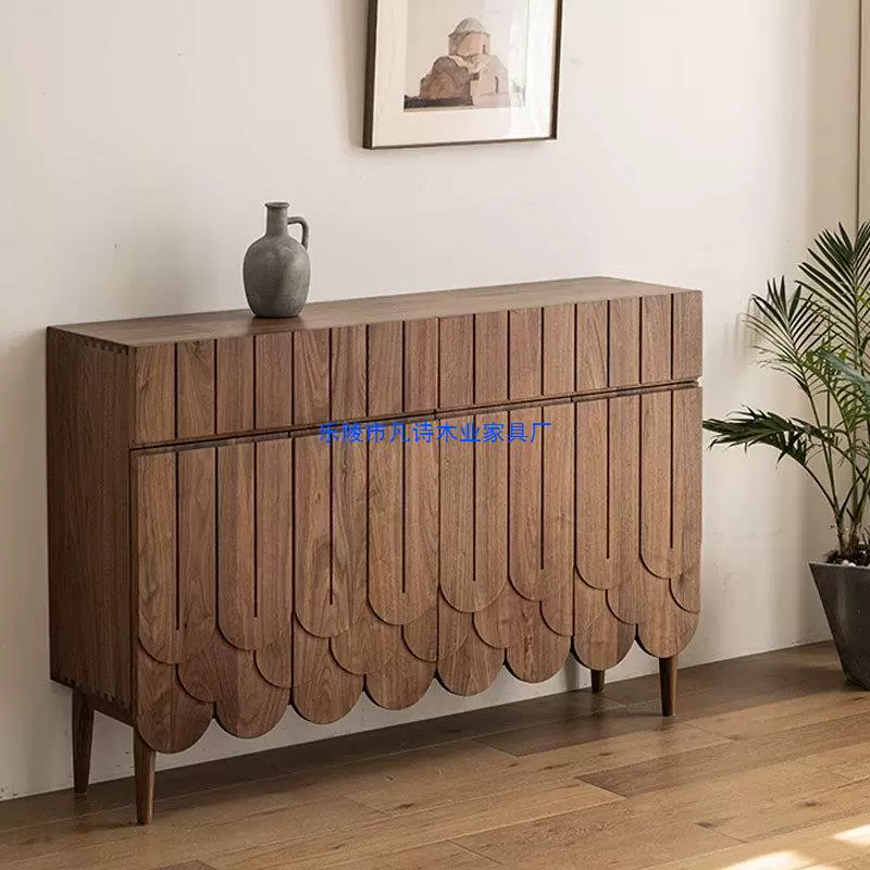 Скандинавский буфет из цельного дерева Черный орех Маленькая квартира Гостиная Простой шкаф для хранения чая Четырехдверный входной шкаф