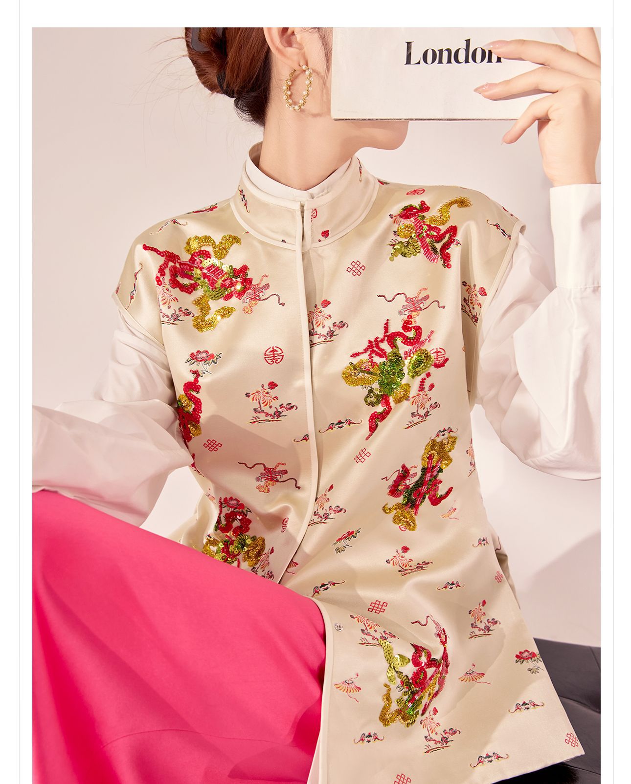 Bộ áo gilê không tay cổ đứng thêu sequin phong cách Trung Hoa mới kèm sơ mi trắng và chân váy nửa MZ055 — Áo sơ mi trắng, Váy nửa, Áo gilê chi tiết 4