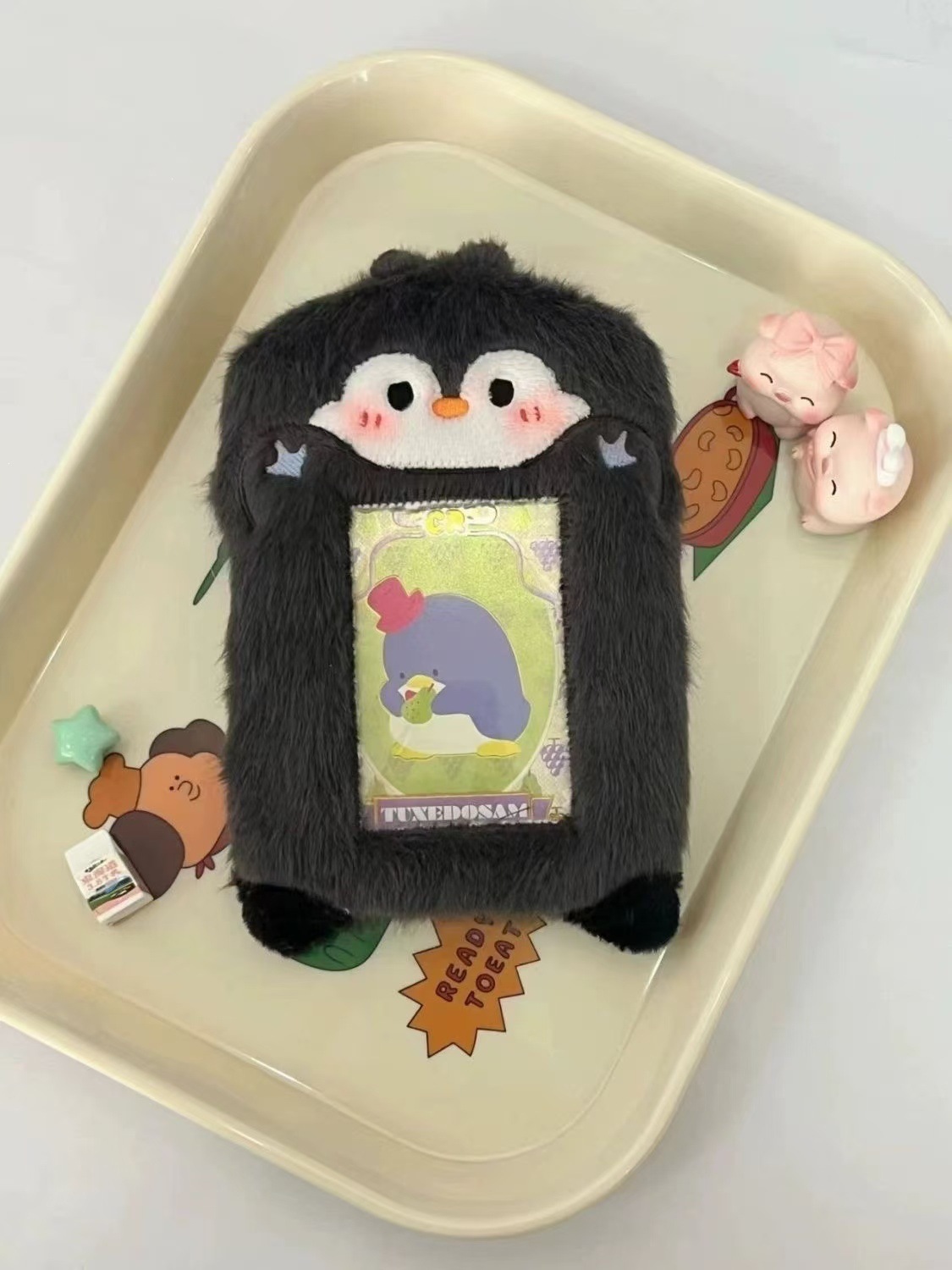 Cute ángel cerdo de peluche 3 pulgadas tarjeta de visualización tarjeta de estudiante colgante tarjeta de comida cubierta protectora