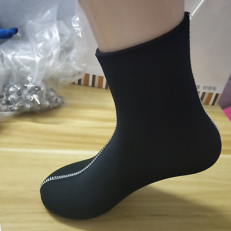 Diving Socks 3/5mm One-Size-Fits-All, Warm, Anti-Cut, Thickened for Water Activities, High-Top, Snorkeling, Cold-Proof, Swimming, Fishing, Beach Socks