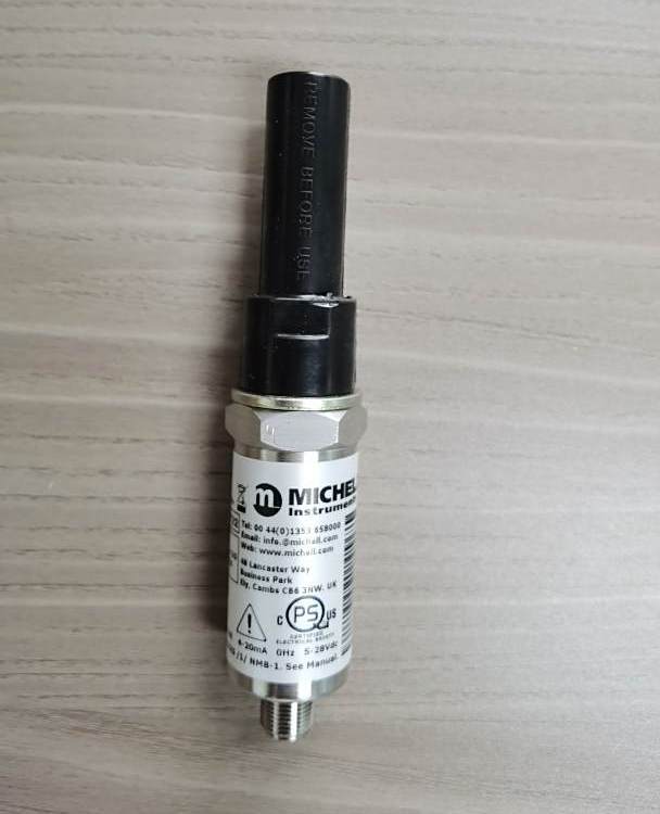 可以记录现场数据的露点变送器结构轻巧而坚固