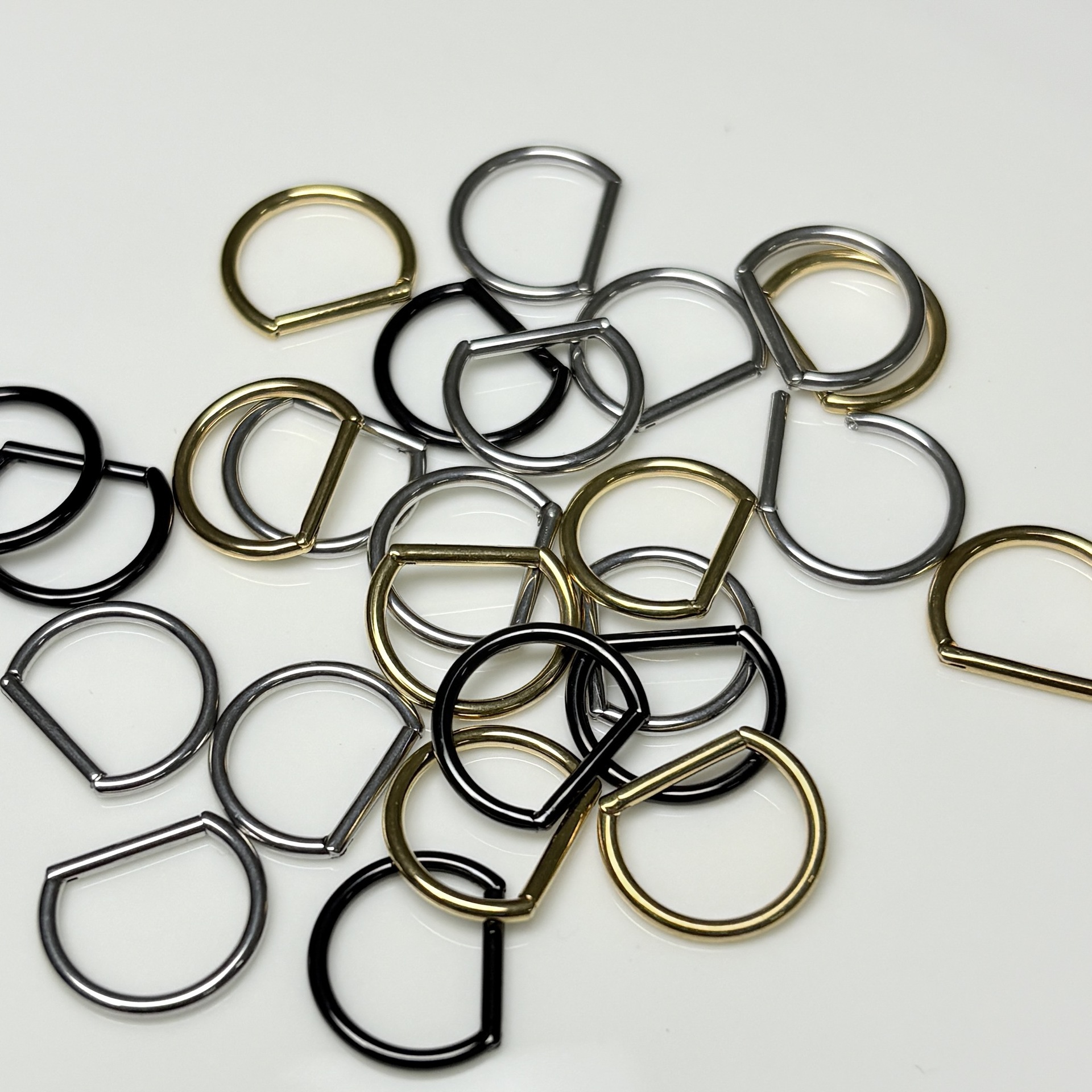 Gold D-Shaped Seamless Lip Ring 10mm 316L Surgical Steel Hoop for Lip Nose Ear Piercing detail image 7