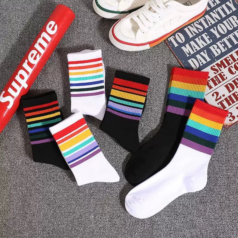Спортивные гольфы модного бренда Rainbow, средней длины, впитывают пот и запах.