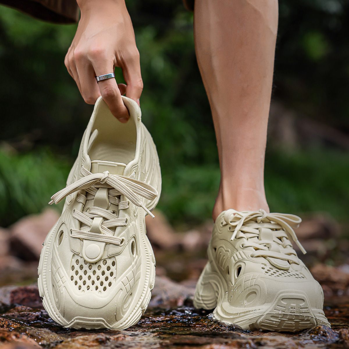 Men's Anti-Slip Creek Shoes, Summer Couple Beach Outdoor Sports Sandals and Slippers, Wholesale Ready Stock