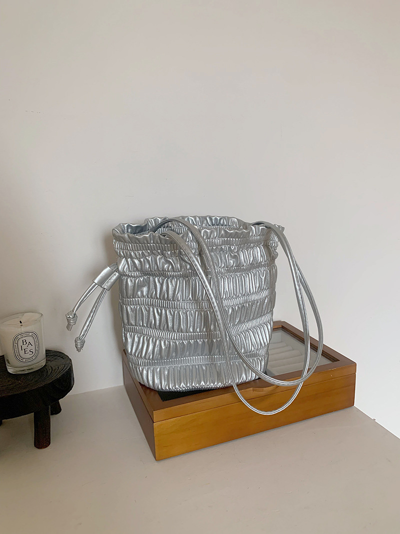 Korean INS niche design, gentle soft leather pleated drawstring bucket bag, one shoulder fashionable texture, silver_voghion.com
