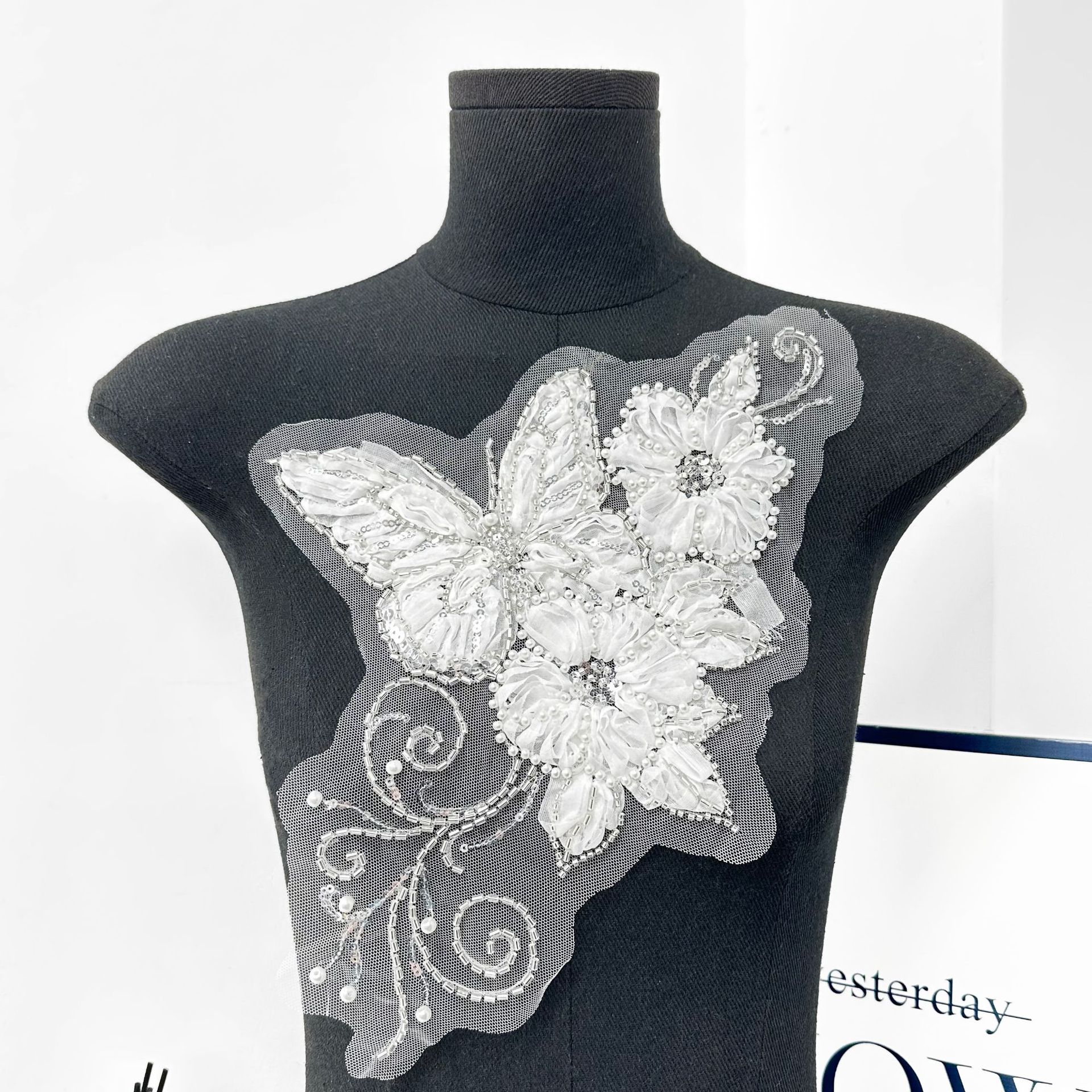 Sequinilla de industria pesada bordado flores mariposa malla gaza pegada ropa collar puño decoración parche tridimensional image 12