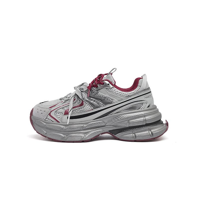 Zapatos grises para mujeres de verano de 2025, nuevas zapatillas deportivas de suela gruesa para mostrar los pies pequeños zapatos de carrera casuales