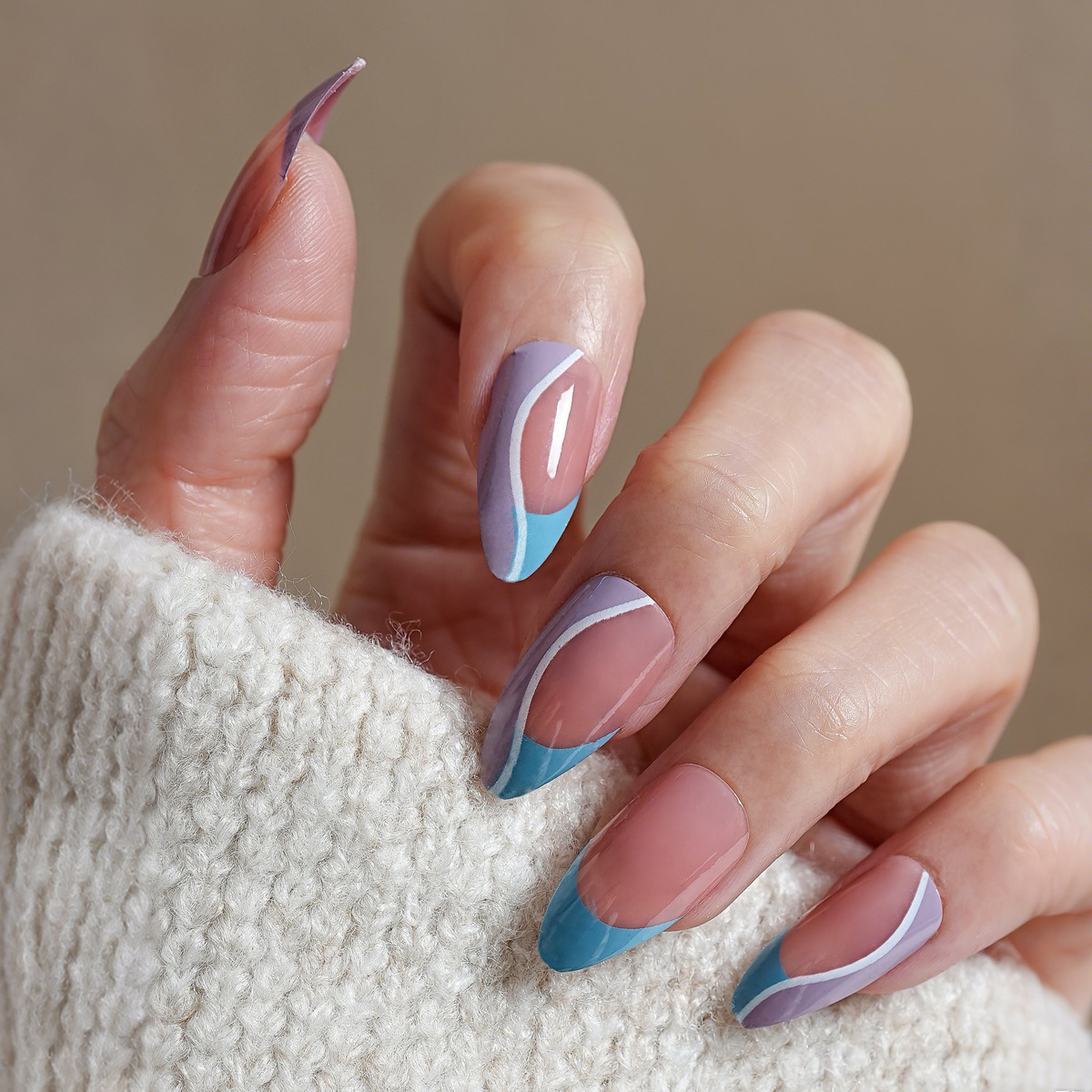 Uña de almendra desmontable negra borde francés minimalista moda manicura falsa parche de uñas al por mayor