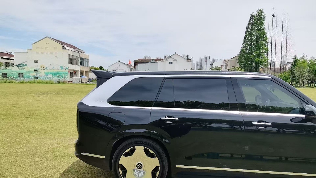 Suitable for 25-26 Models of Zeekr 9X Rear Roof Wing Surround Modification Front Lip Rear Lip Small Surround Tail Wing Kit