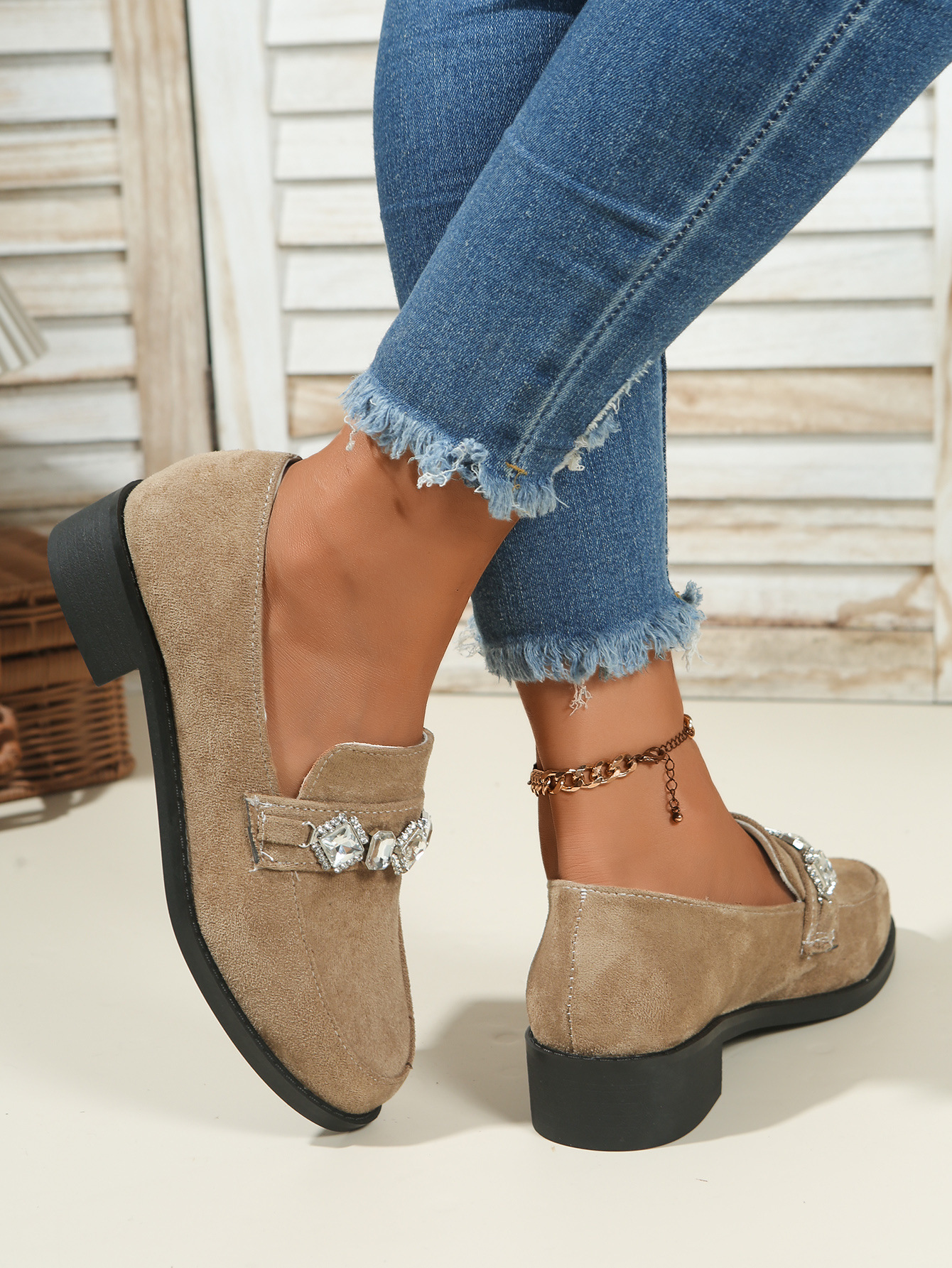 Damen Loafer Aus Wildleder Mit Strass Und Blockabsatz Britisch_voghion.com