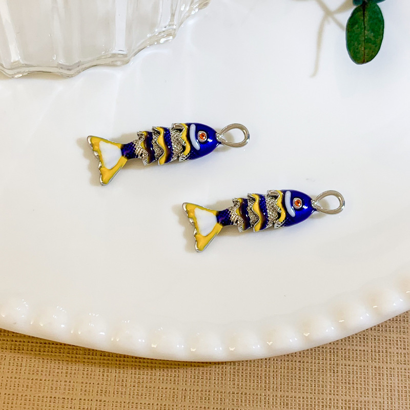 ペンダントヨーロッパとアメリカの夏のオーシャンシリーズカラフルな魚のネックレスペンダントパーソナライズされたファッションハイエンド金魚ジュエリーアクセサリー|undefined