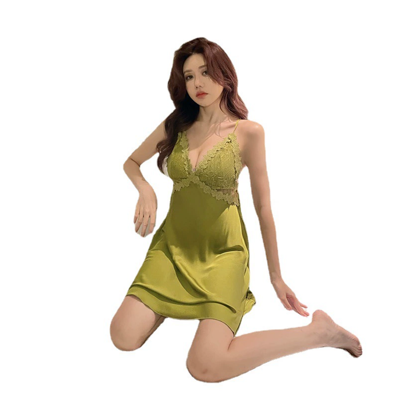 Silk sexy pijama, supporting breast pads, lifting effect