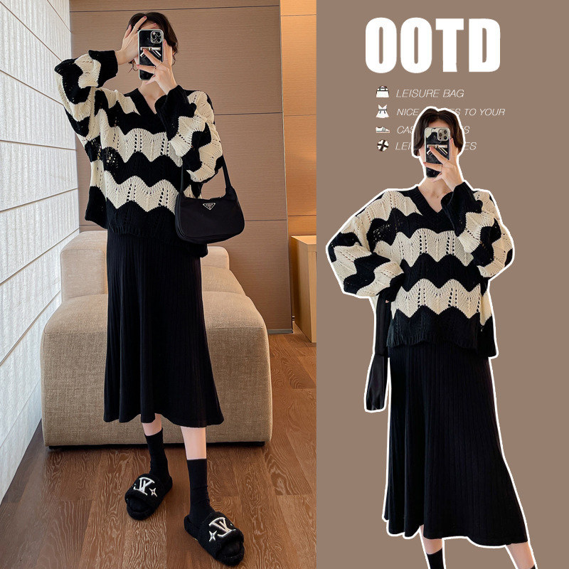 2026 Spring and Autumn Maternity Set: Casual Loose-Fit Versatile Knitted Sweater + Thick Sweater Vest Dress